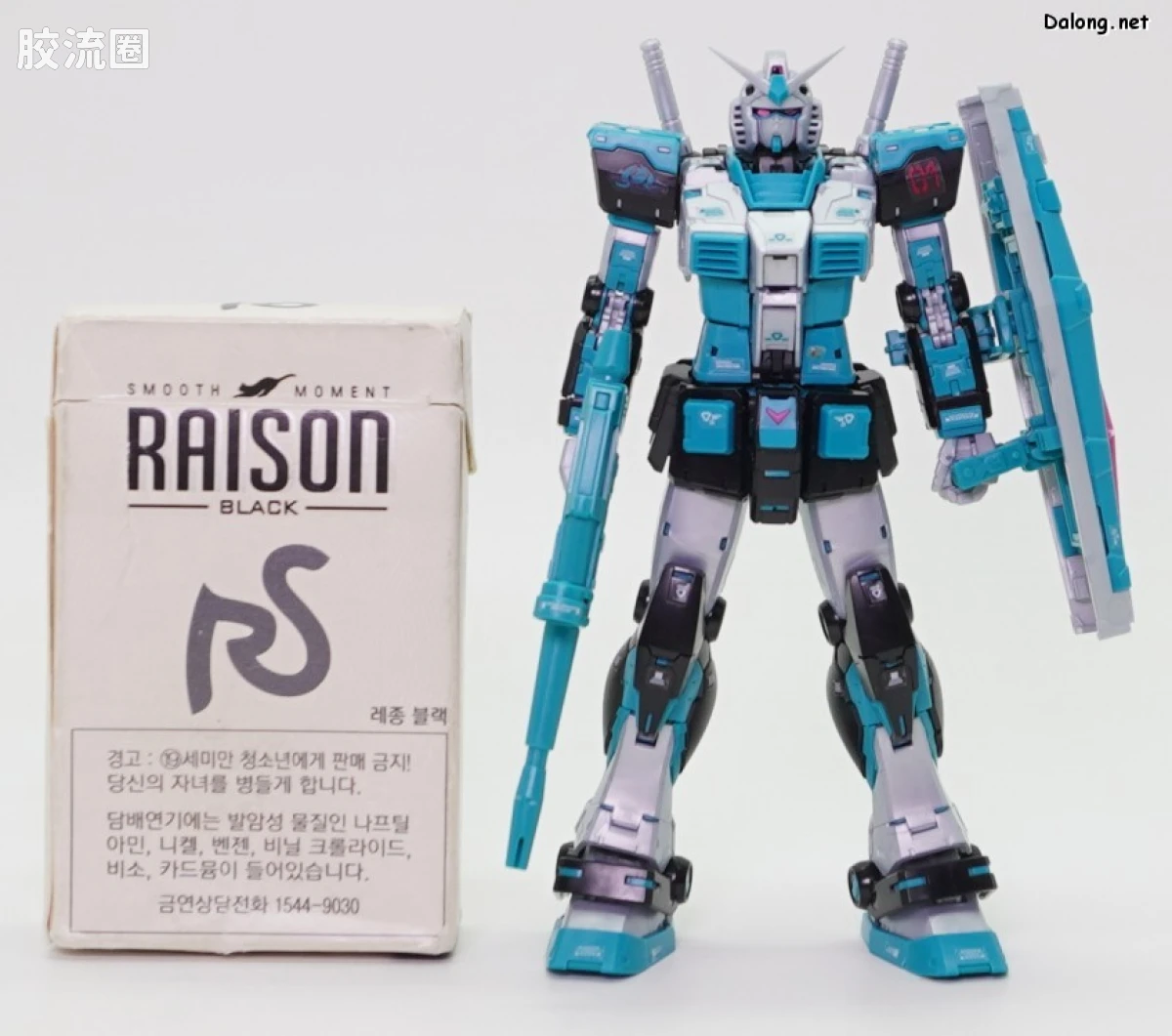 RG 网络限定版 RX-78-2 高达 Ver.2.0 [初音未来Ver.] - 图片