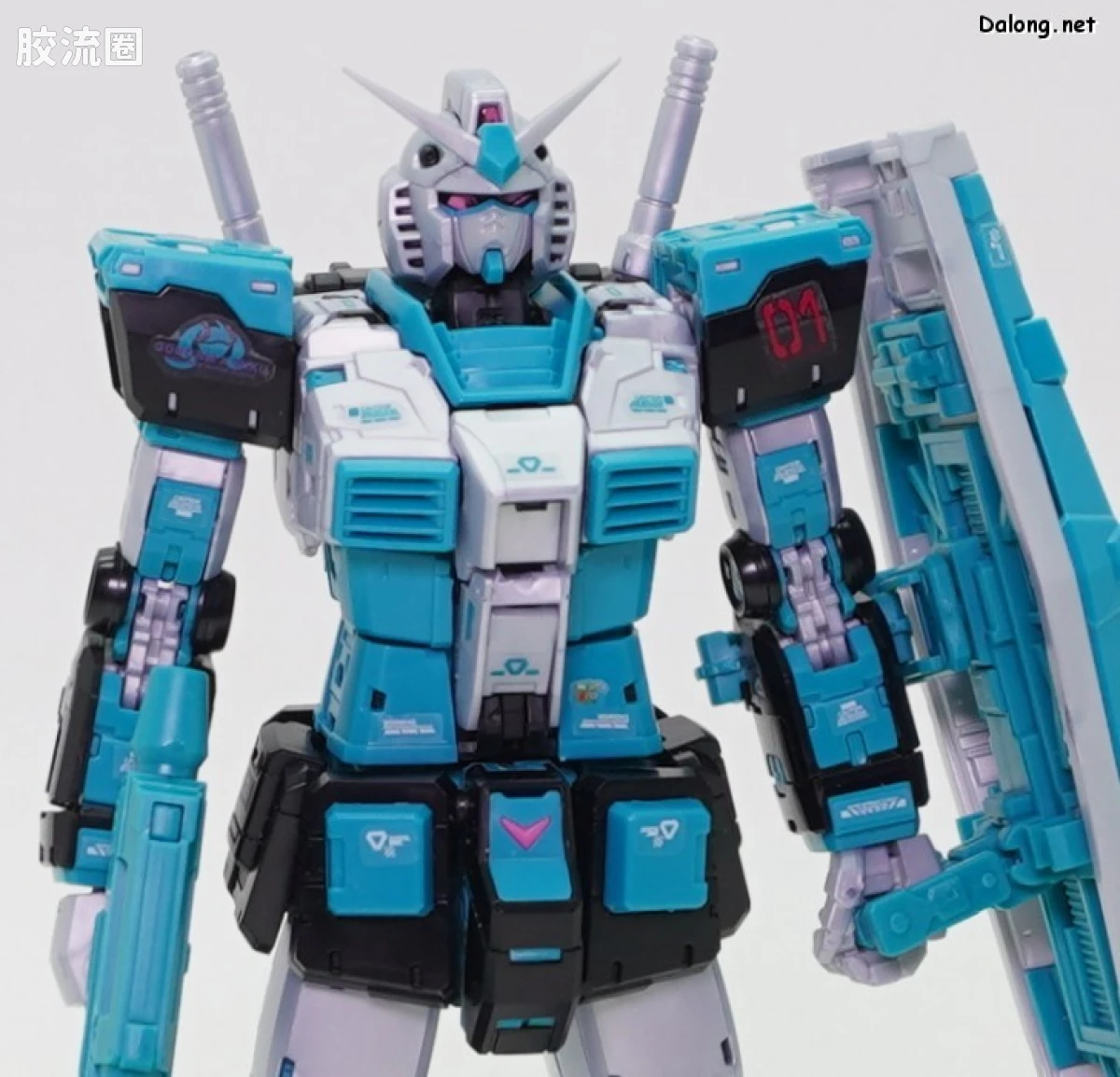 RG 网络限定版 RX-78-2 高达 Ver.2.0 [初音未来Ver.] - 图片
