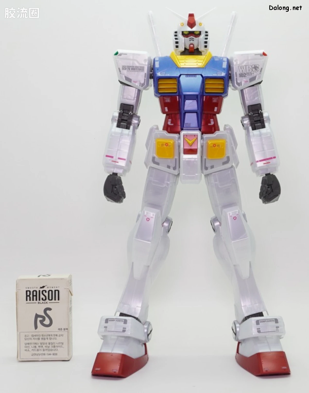 MEGA SIZE系列 限定及特别版 RX-78-2高达 金属光泽注塑Ver. - 图片