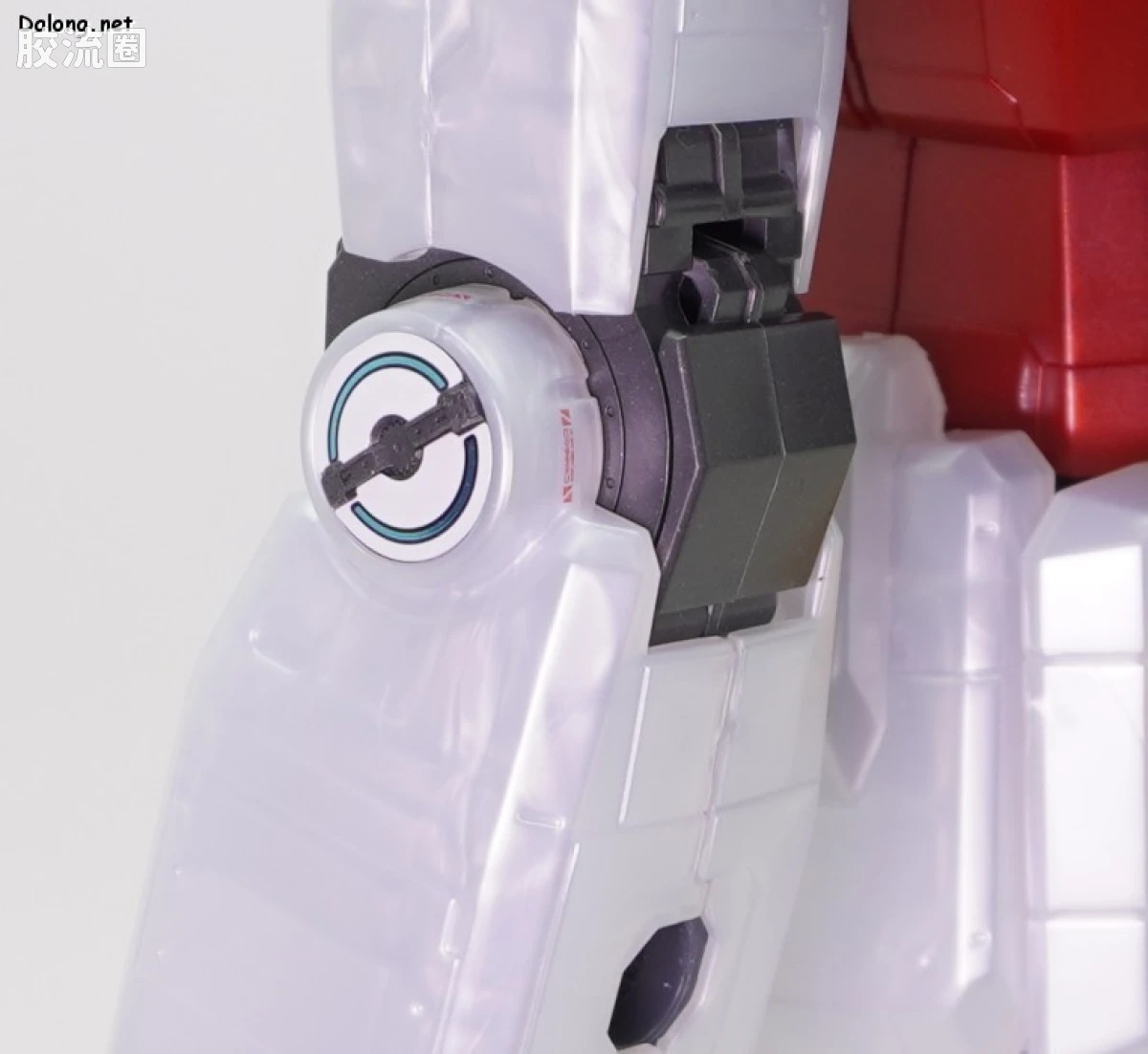 MEGA SIZE系列 限定及特别版 RX-78-2高达 金属光泽注塑Ver. - 图片
