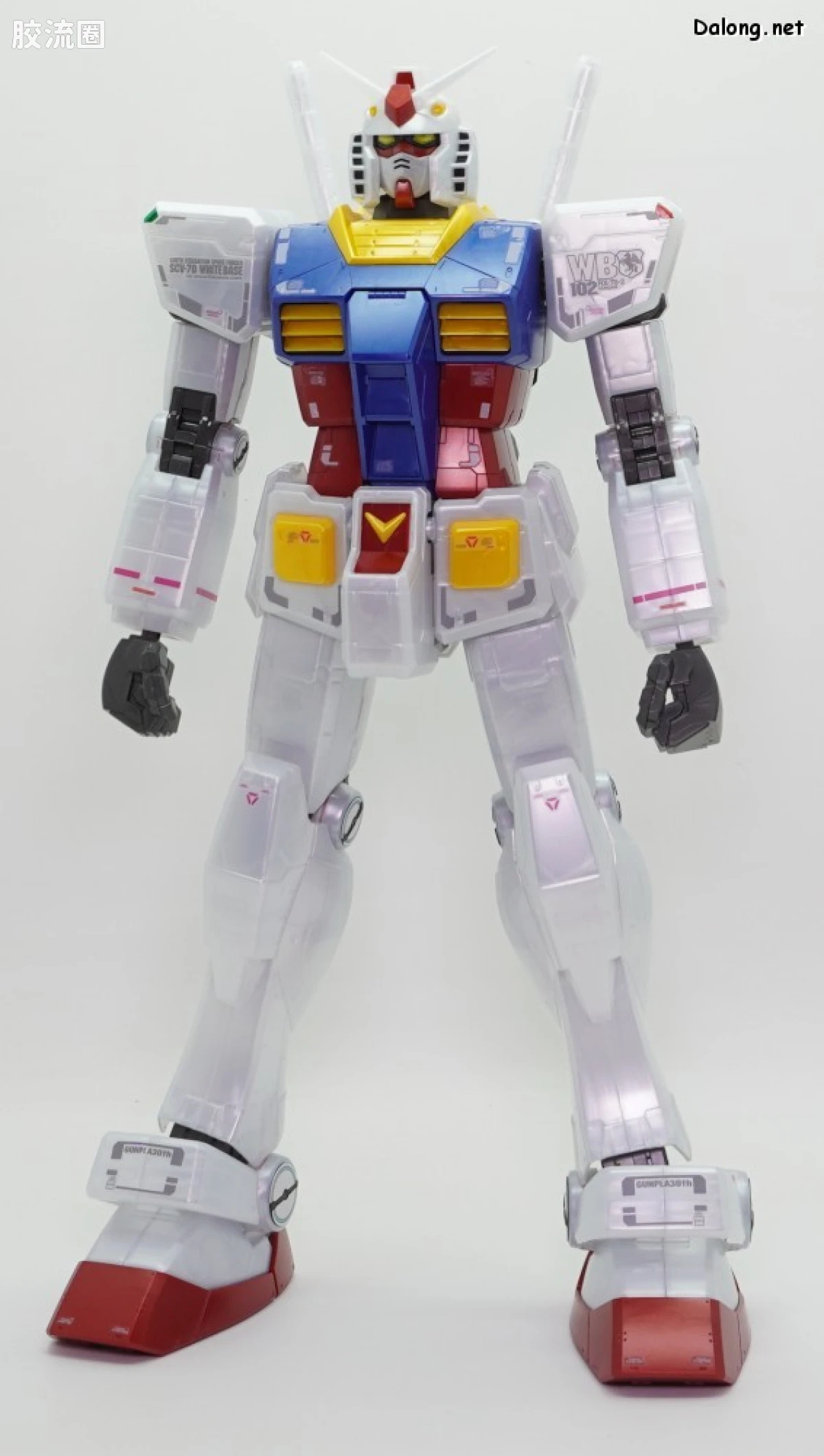 MEGA SIZE系列 限定及特别版 RX-78-2高达 金属光泽注塑Ver. - 图片