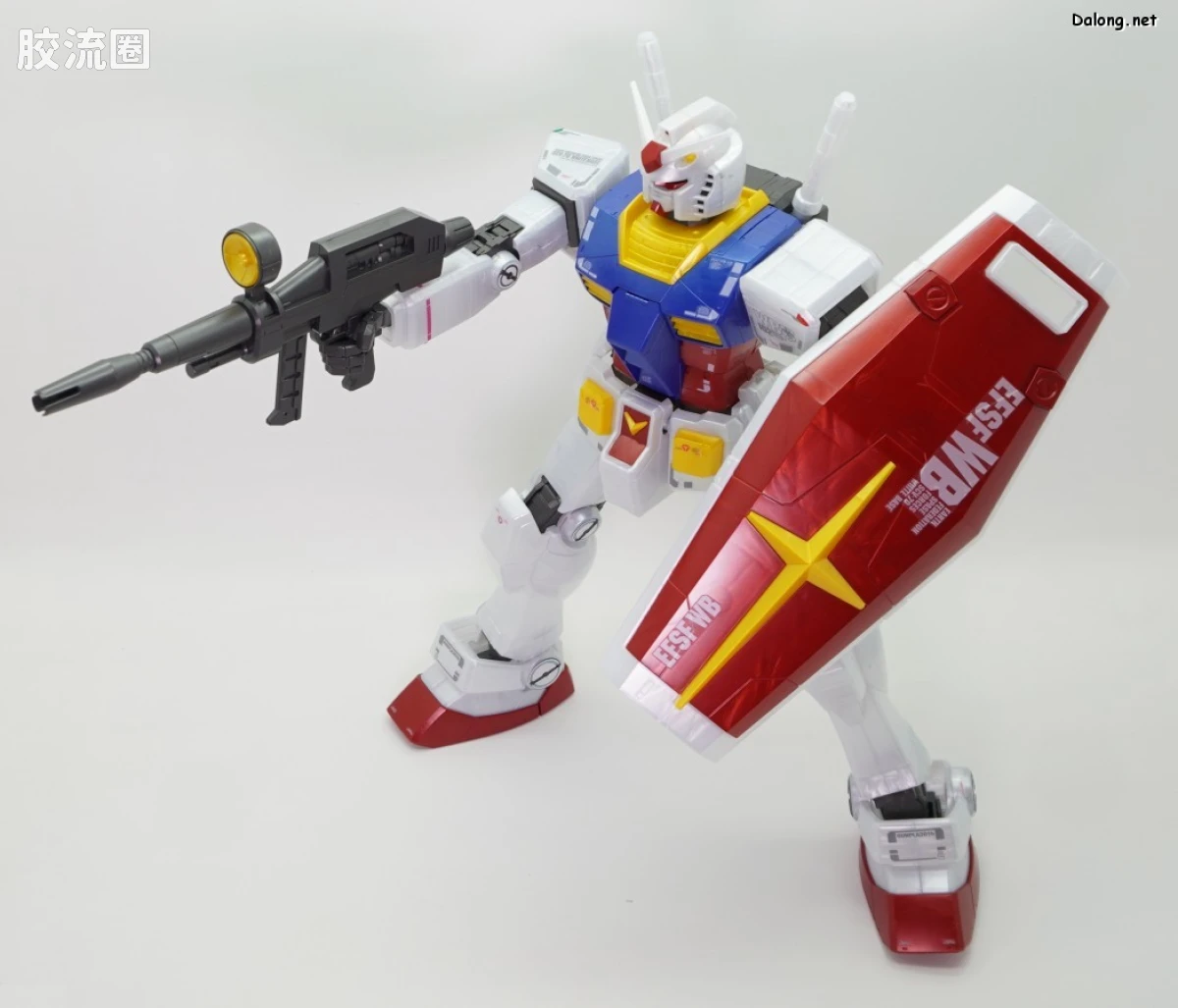 MEGA SIZE系列 限定及特别版 RX-78-2高达 金属光泽注塑Ver. - 图片