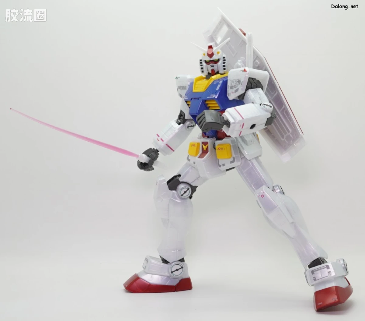 MEGA SIZE系列 限定及特别版 RX-78-2高达 金属光泽注塑Ver. - 图片