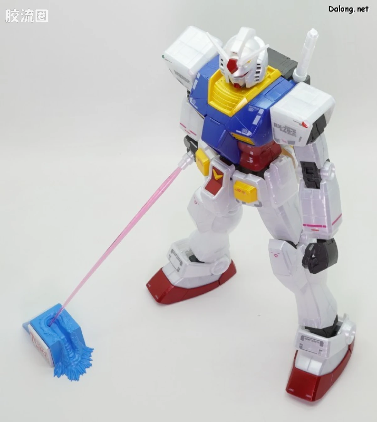 MEGA SIZE系列 限定及特别版 RX-78-2高达 金属光泽注塑Ver. - 图片