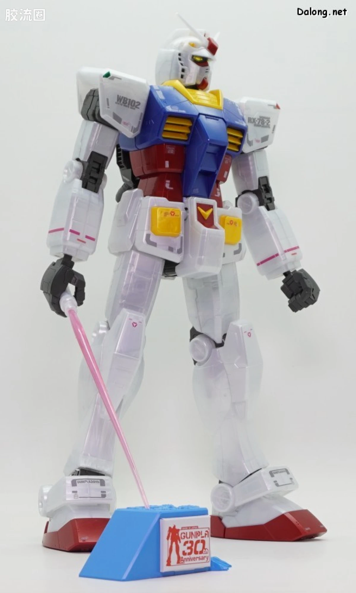 MEGA SIZE系列 限定及特别版 RX-78-2高达 金属光泽注塑Ver. - 图片