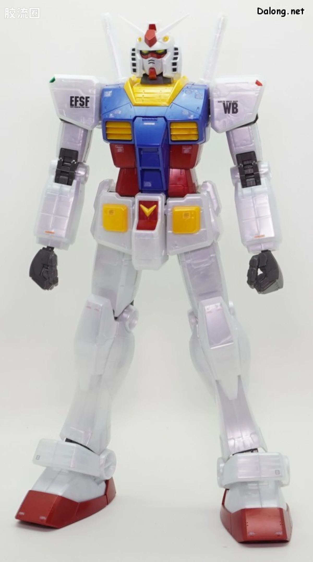 MEGA SIZE系列 限定及特别版 RX-78-2高达 金属光泽注塑Ver. - 图片
