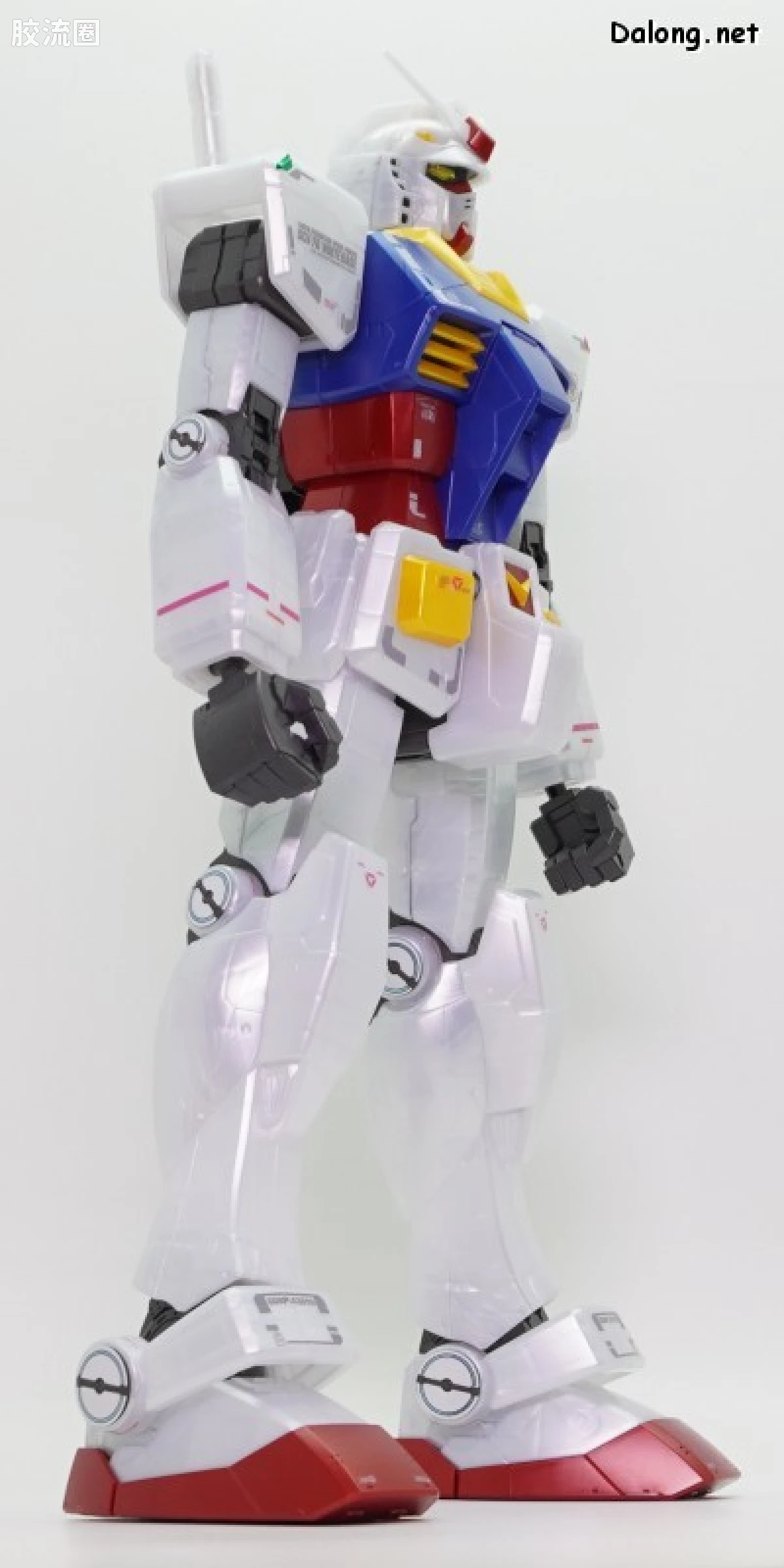 MEGA SIZE系列 限定及特别版 RX-78-2高达 金属光泽注塑Ver. - 图片