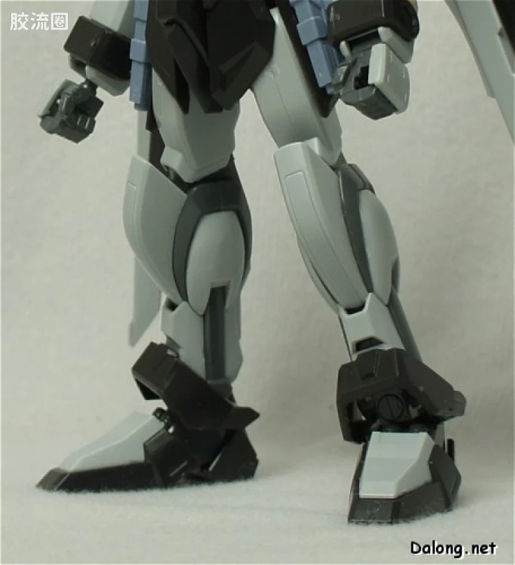 机动战士高达SEED HG SEED&SEED DESTINY 41 GAT-X105E+AQM/E-X09S 漆黑强袭高达 - 图片