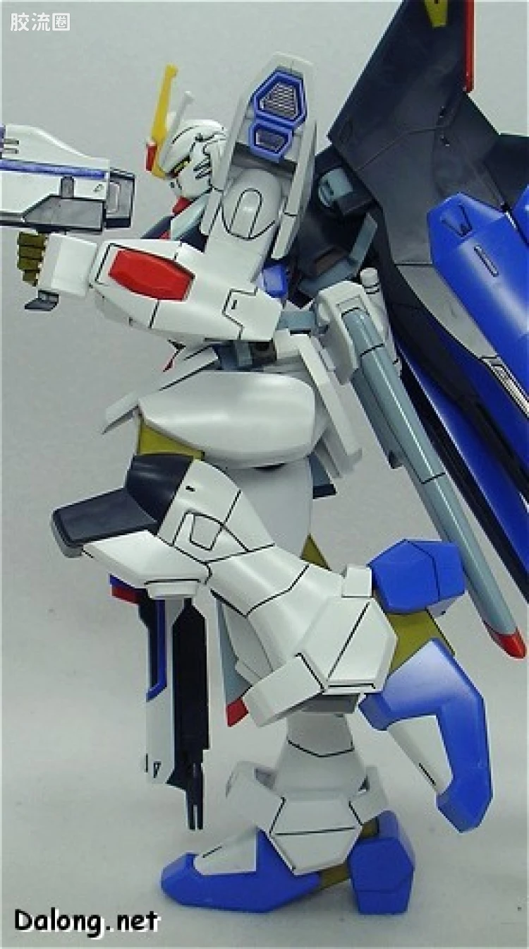 机动战士高达SEED SEED DESTINY 1/100 09 ZGMF-X20A 强袭自由高达 - 图片