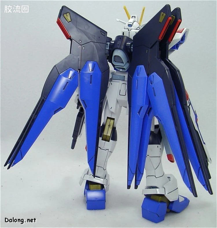 机动战士高达SEED SEED DESTINY 1/100 09 ZGMF-X20A 强袭自由高达 - 图片