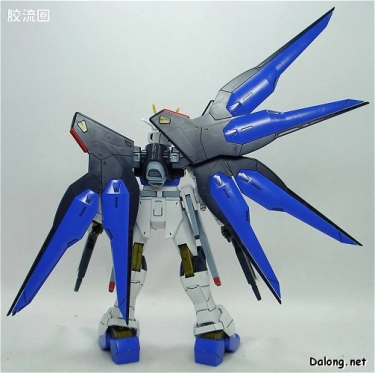 机动战士高达SEED SEED DESTINY 1/100 09 ZGMF-X20A 强袭自由高达 - 图片