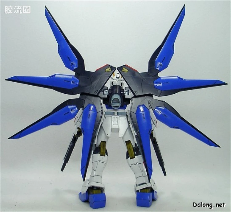 机动战士高达SEED SEED DESTINY 1/100 09 ZGMF-X20A 强袭自由高达 - 图片