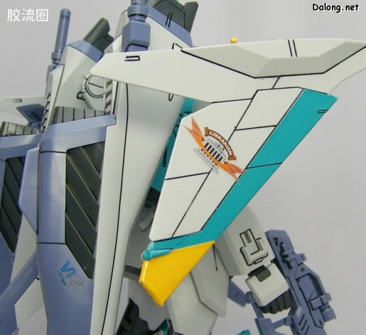 机动战士高达SEED SEED DESTINY 1/100 22 先锋救世主高达 - 图片