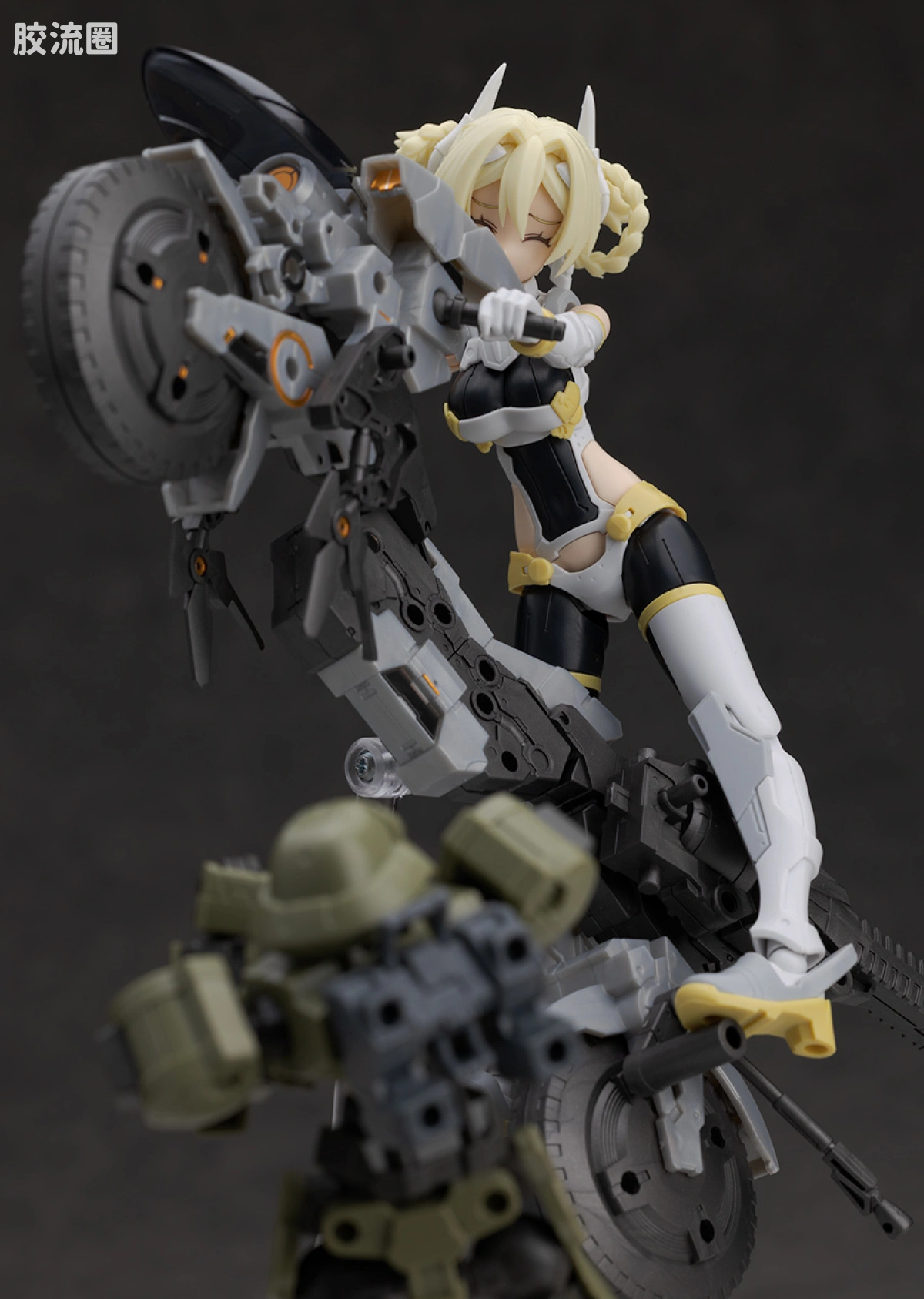 30MM 1/144 Extended Armament Vehicle Exa Vehicle(金属色加农机车ver.) - 图片