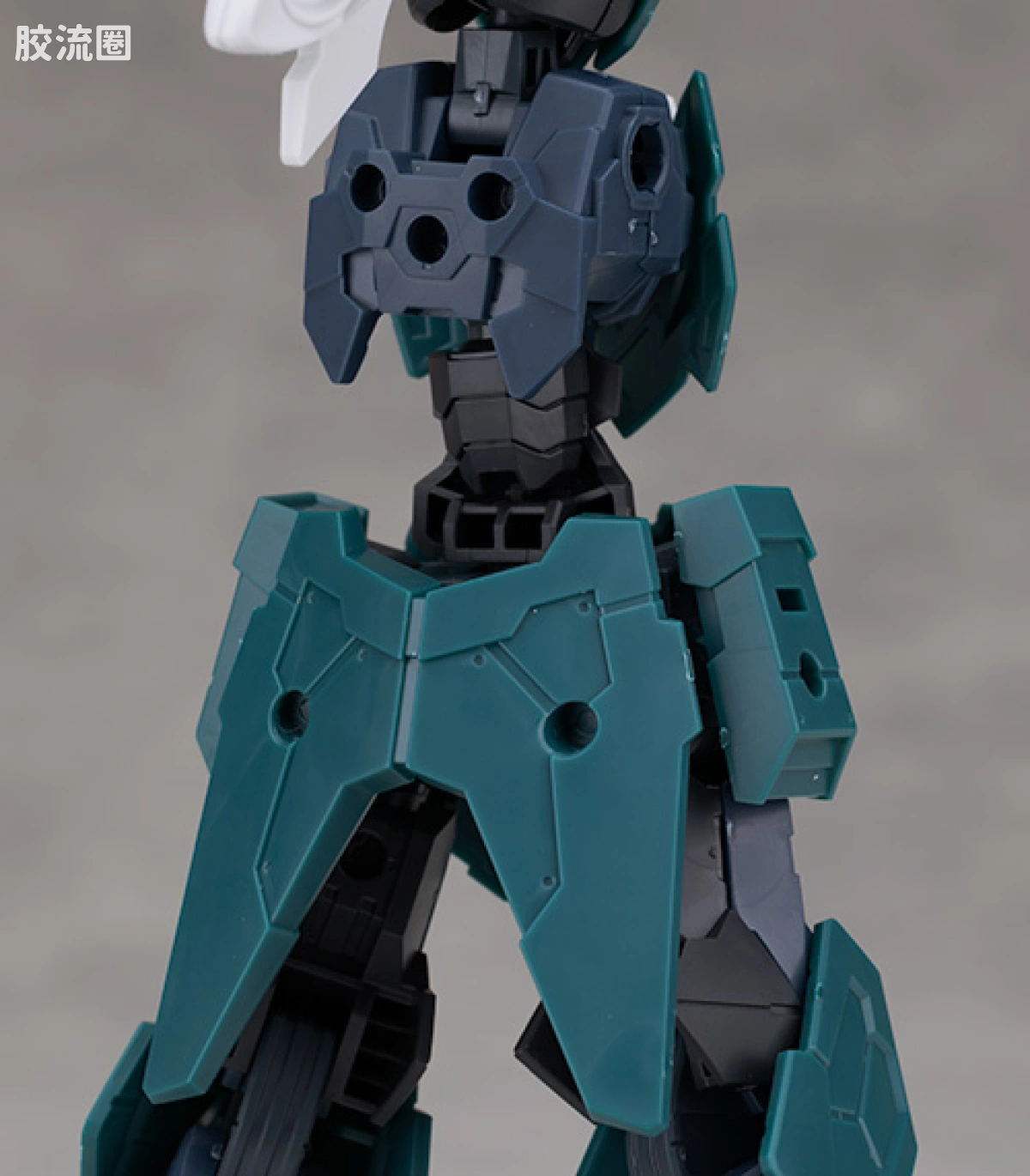 30MM 1/144 斯匹纳提/Spinatio（马克西昂军） EXM-A9p 斯匹纳提(海贼型) - 图片