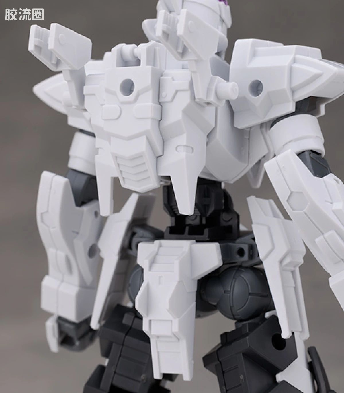 30MM 1/144 雷维尼克斯 73 EXM-X20A 雷尼维克斯(型号A) - 图片