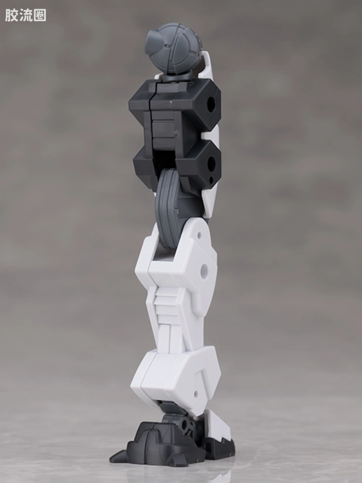 30MM 1/144 雷维尼克斯 73 EXM-X20A 雷尼维克斯(型号A) - 图片