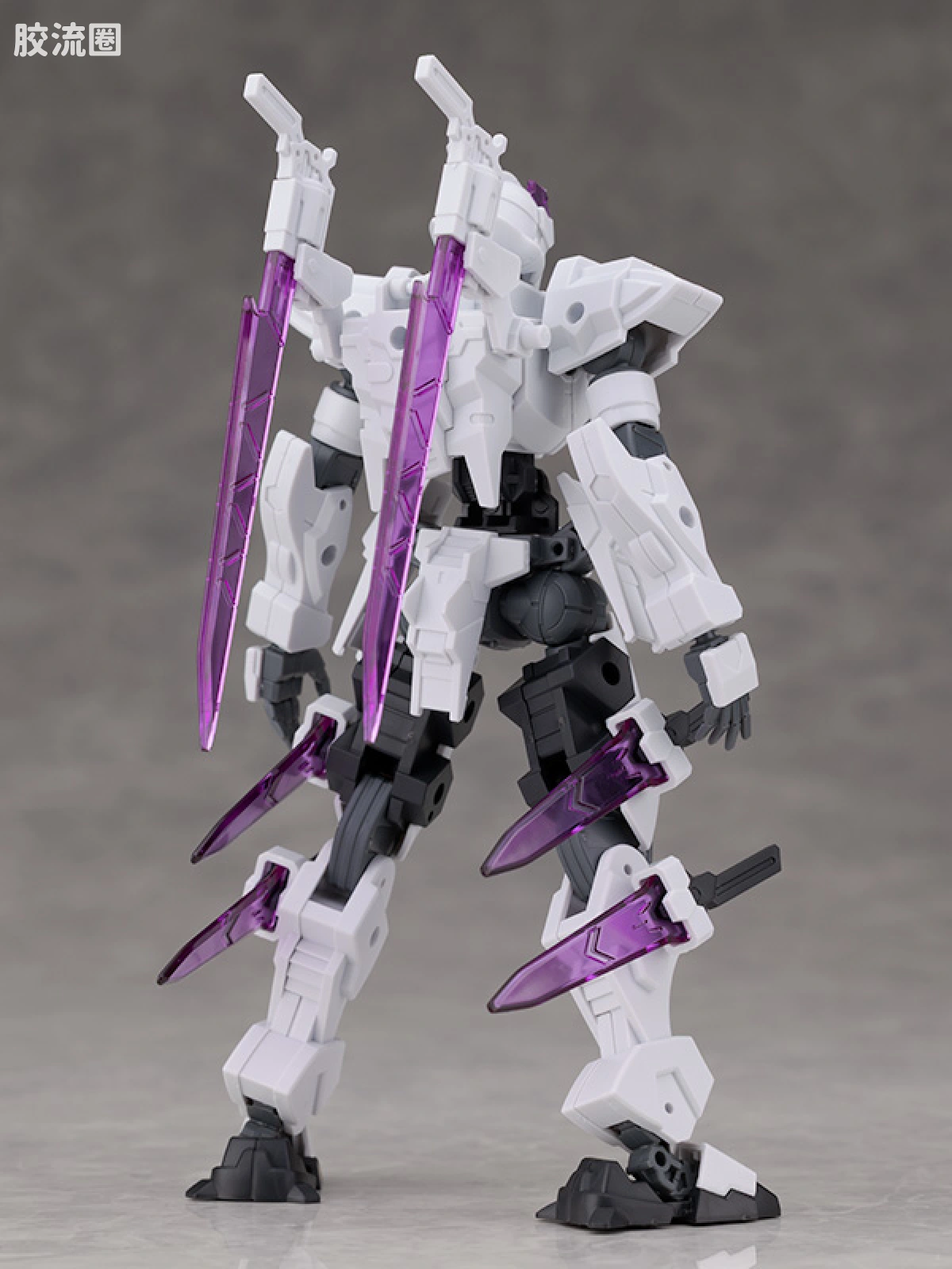 30MM 1/144 雷维尼克斯 73 EXM-X20A 雷尼维克斯(型号A) - 图片