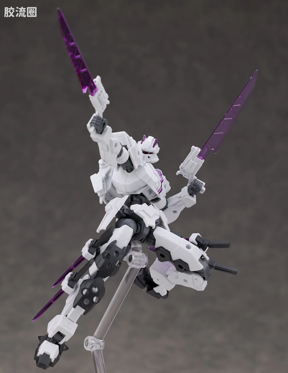 30MM 1/144 雷维尼克斯 73 EXM-X20A 雷尼维克斯(型号A) - 图片