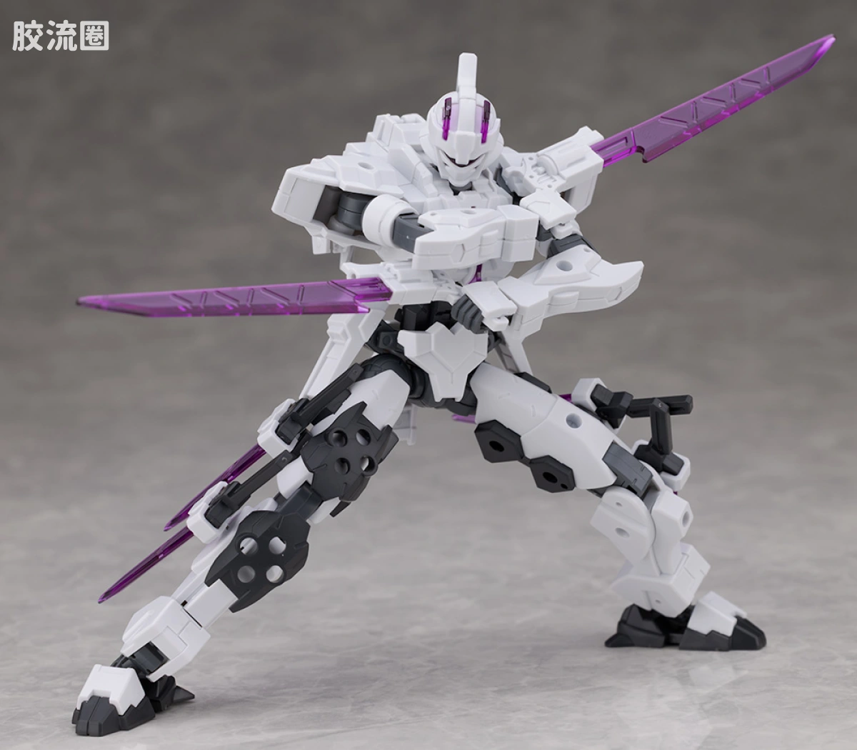 30MM 1/144 雷维尼克斯 73 EXM-X20A 雷尼维克斯(型号A) - 图片