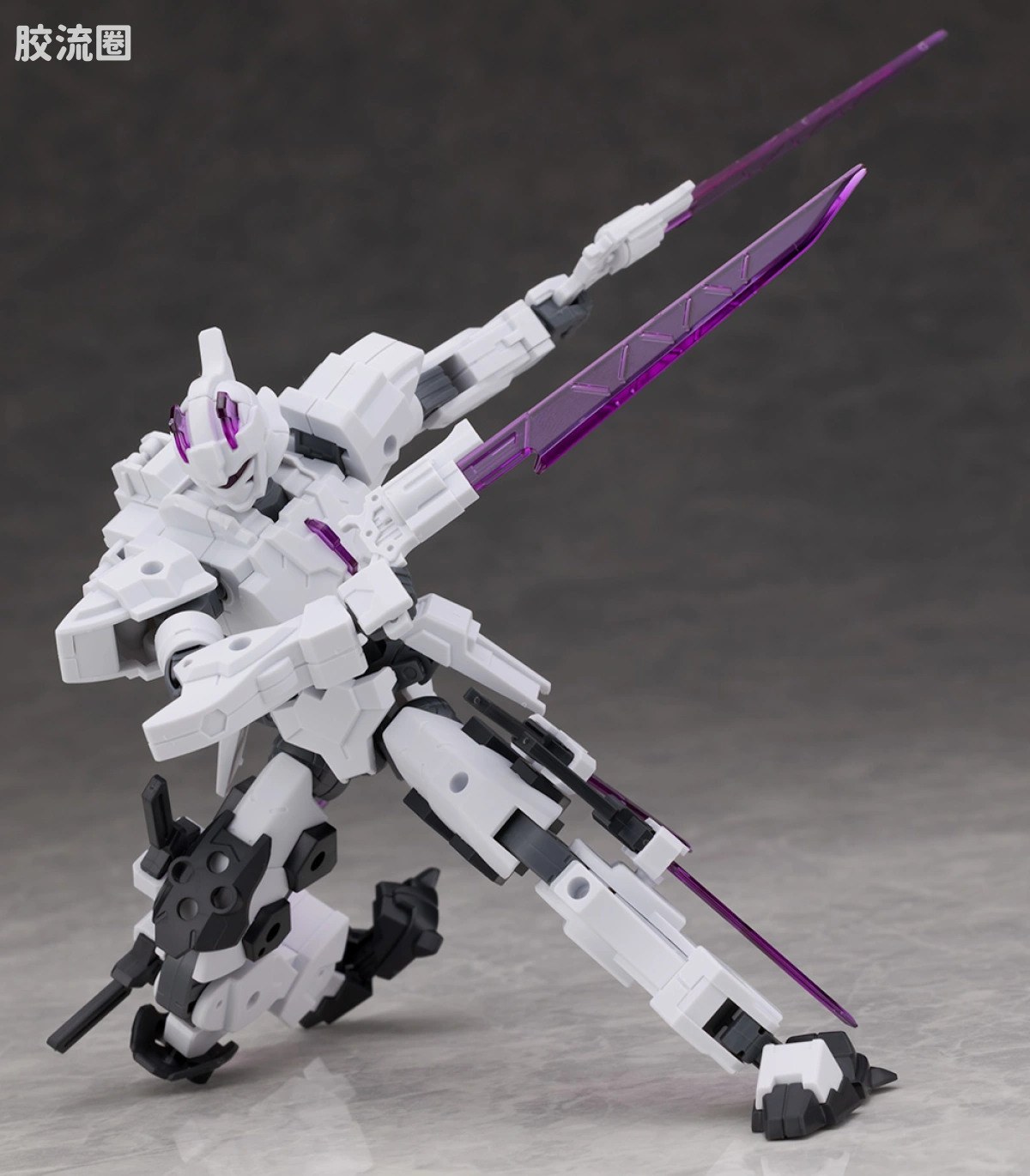 30MM 1/144 雷维尼克斯 73 EXM-X20A 雷尼维克斯(型号A) - 图片
