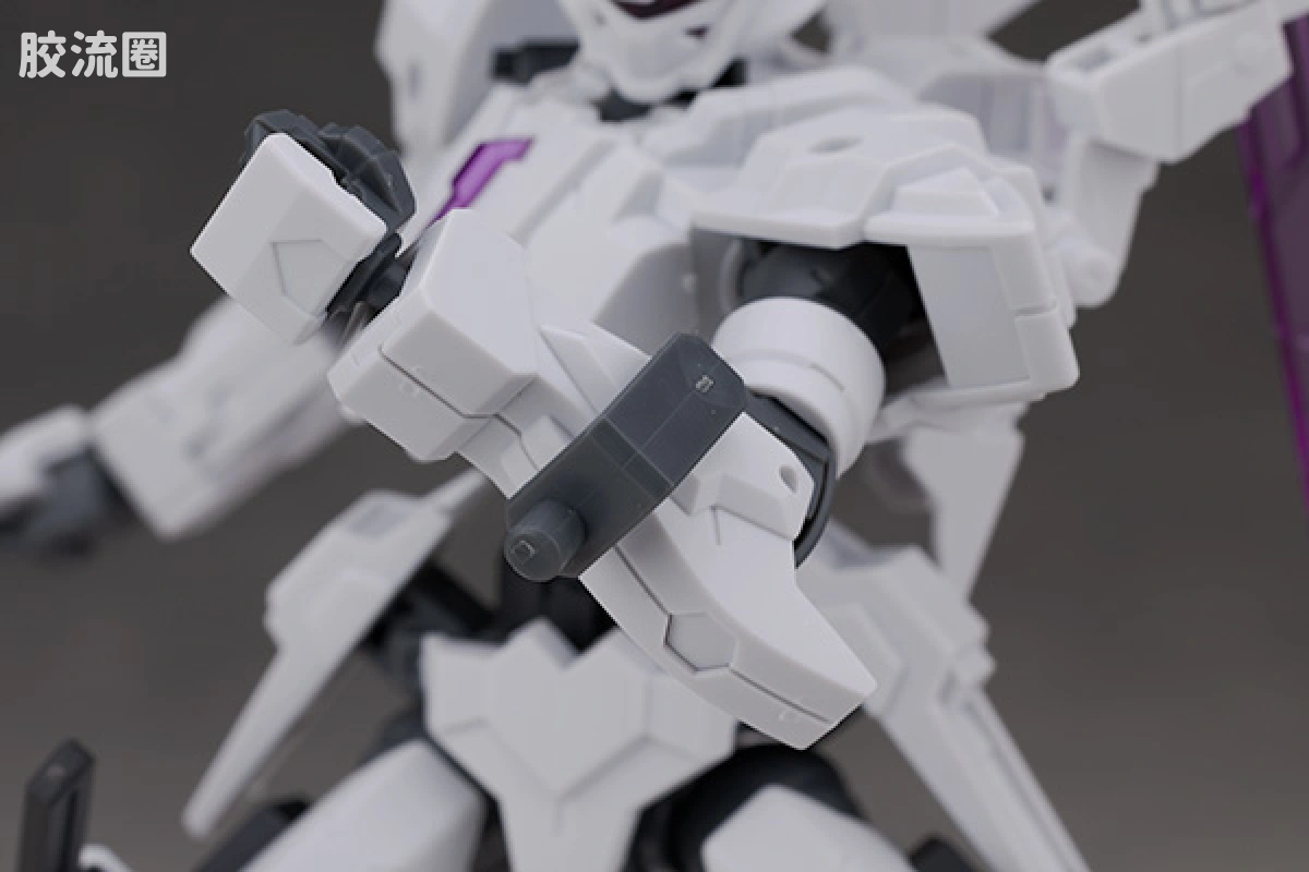 30MM 1/144 雷维尼克斯 73 EXM-X20A 雷尼维克斯(型号A) - 图片