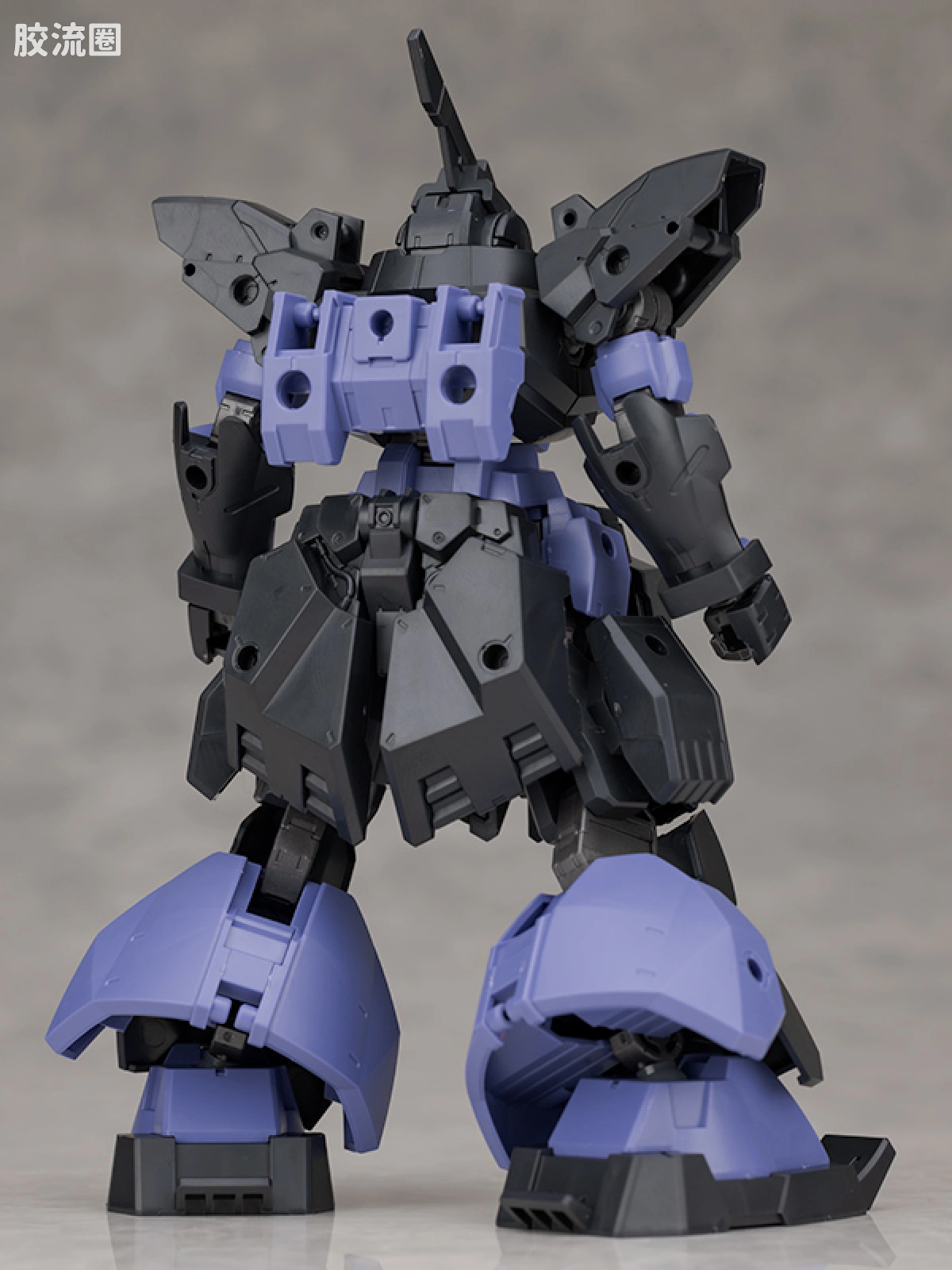 30MM 1/144 加德努瓦/Gardonova&雷维尔努瓦/Revernova（拜隆军） bEXM-28G 雷维尔诺瓦(陆战强化样式 ) - 图片