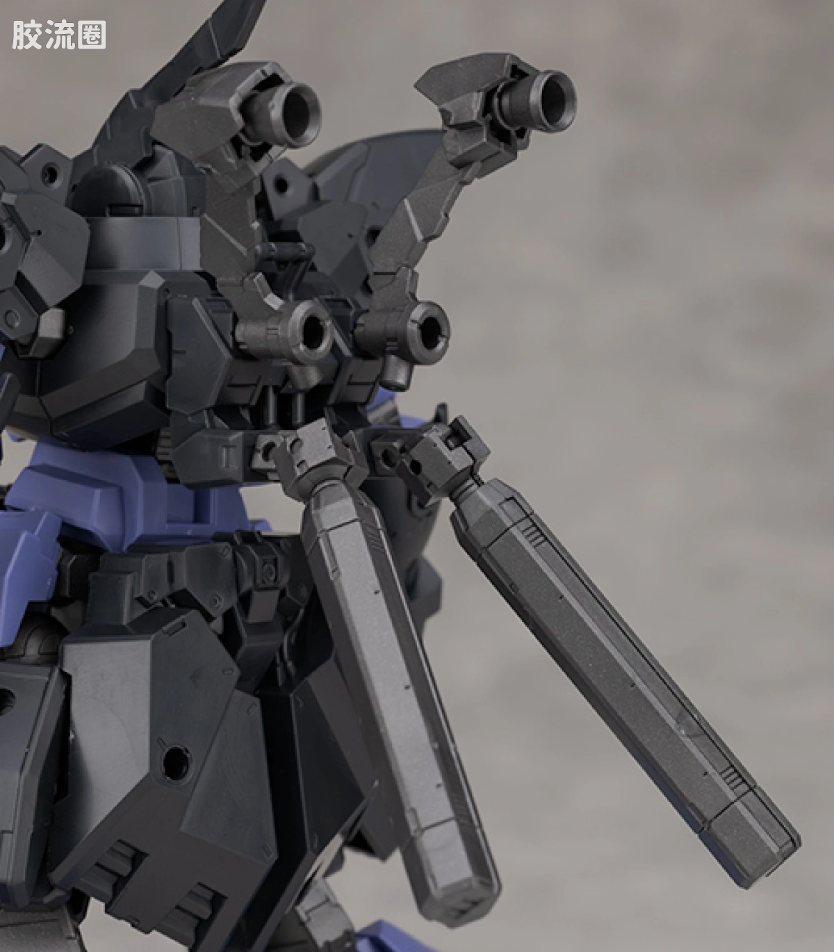 30MM 1/144 加德努瓦/Gardonova&雷维尔努瓦/Revernova（拜隆军） bEXM-28G 雷维尔诺瓦(陆战强化样式 ) - 图片