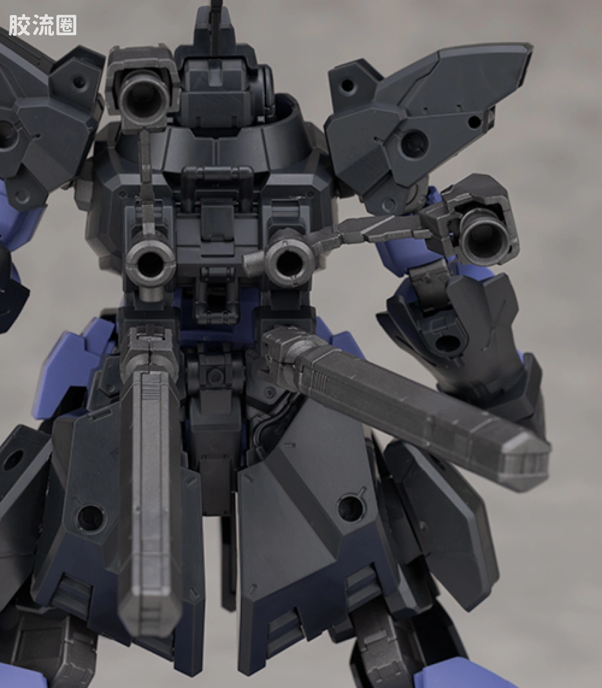 30MM 1/144 加德努瓦/Gardonova&雷维尔努瓦/Revernova（拜隆军） bEXM-28G 雷维尔诺瓦(陆战强化样式 ) - 图片