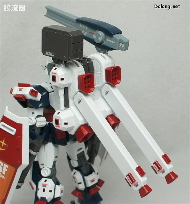 HG 雷霆宙域 普通版 全装甲高达 - 图片
