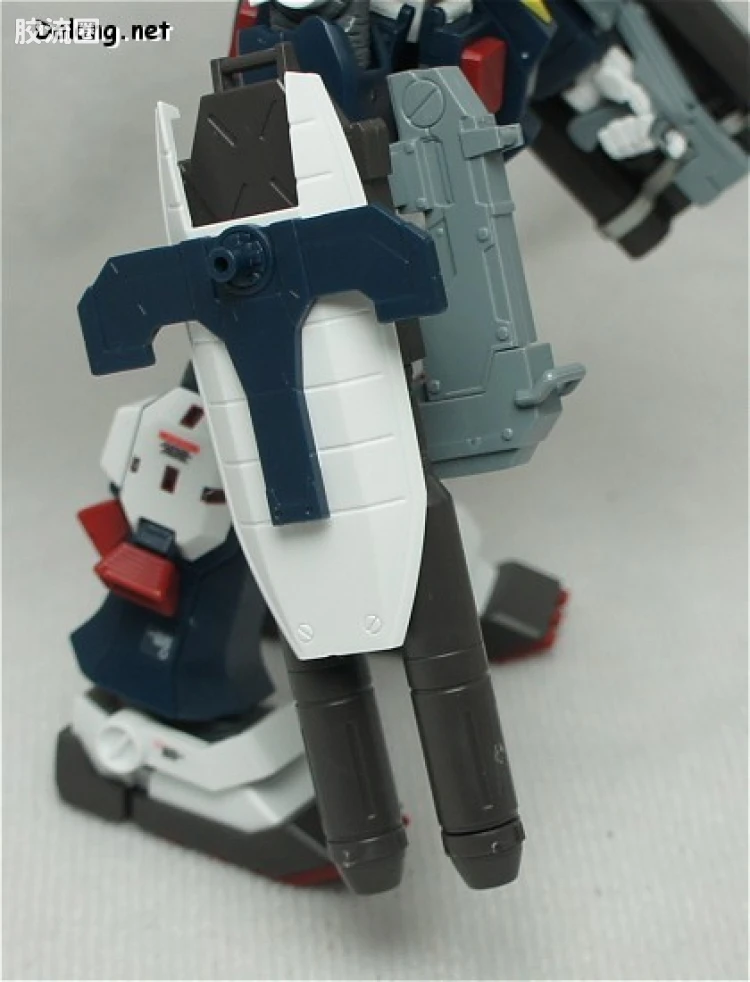 HG 雷霆宙域 普通版 全装甲高达 - 图片