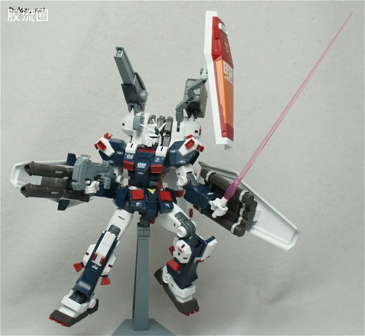 HG 雷霆宙域 普通版 全装甲高达 - 图片