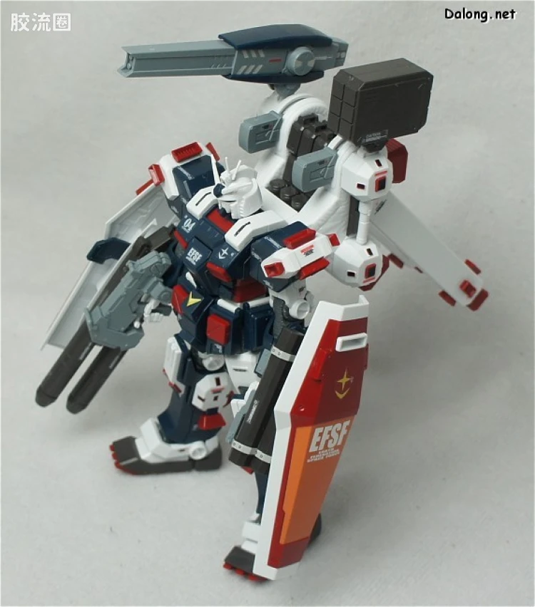 HG 雷霆宙域 普通版 全装甲高达 - 图片