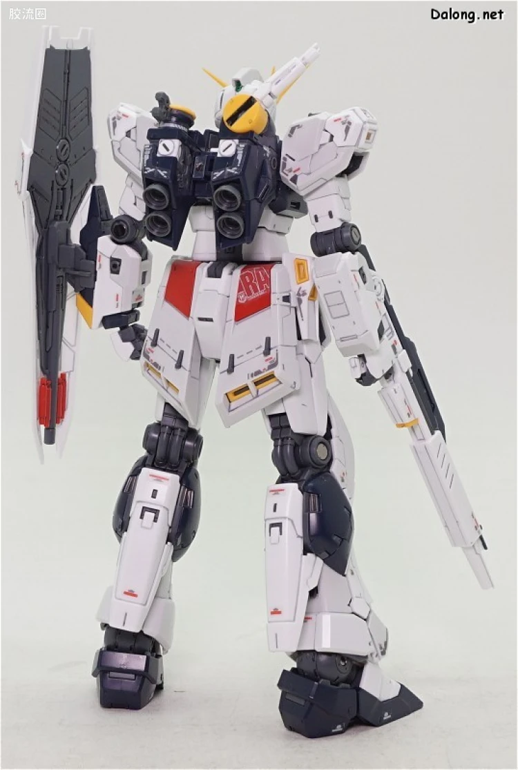 RG 普通版 32 RX-93 ν高达（牛高达） - 图片