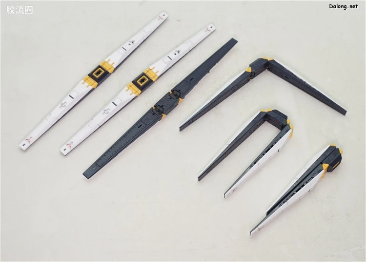 RG 普通版 32 RX-93 ν高达（牛高达） - 图片