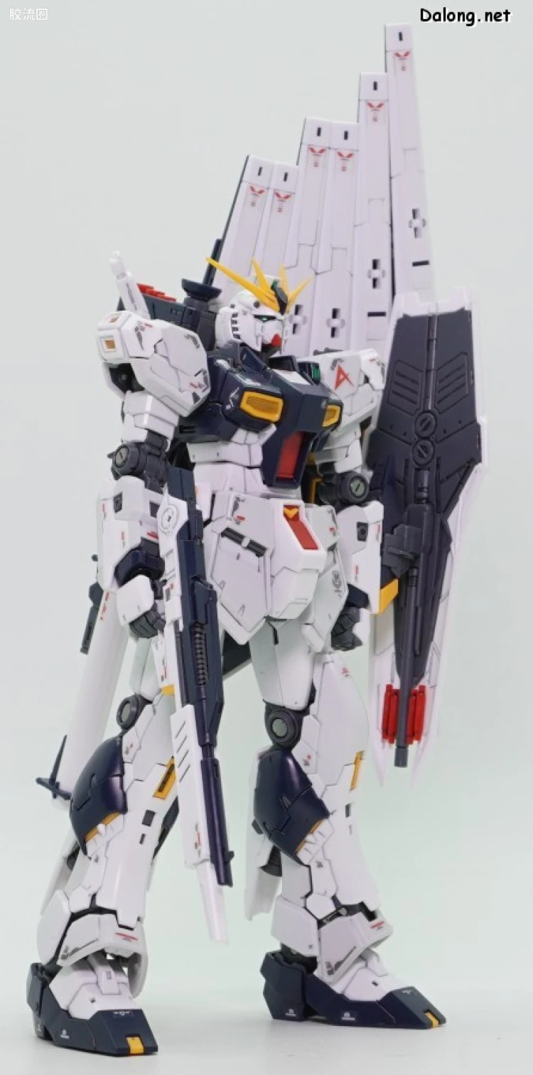 RG 普通版 32 RX-93 ν高达（牛高达） - 图片