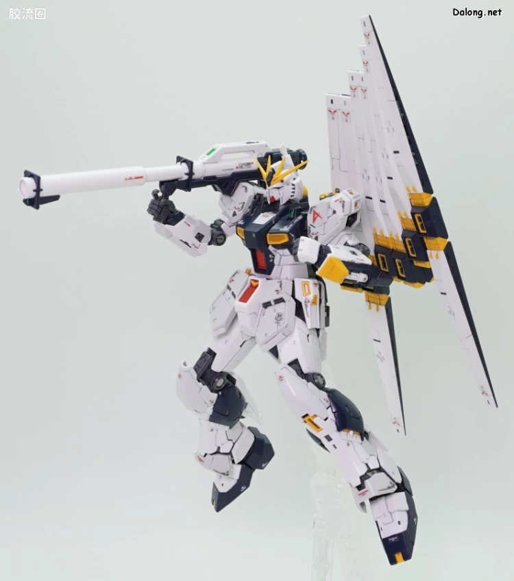 RG 普通版 32 RX-93 ν高达（牛高达） - 图片