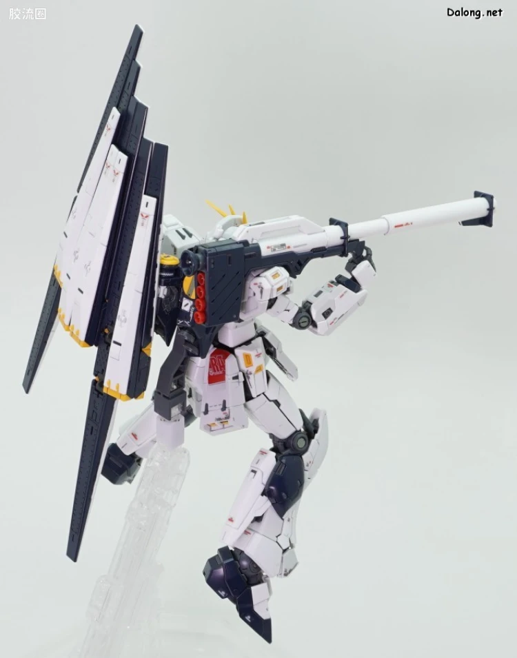 RG 普通版 32 RX-93 ν高达（牛高达） - 图片