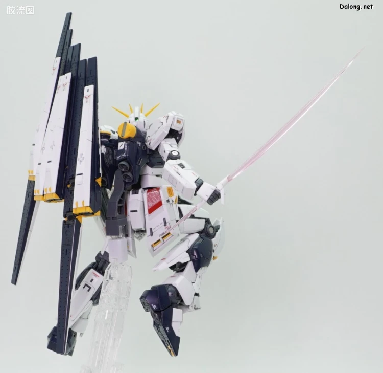 RG 普通版 32 RX-93 ν高达（牛高达） - 图片