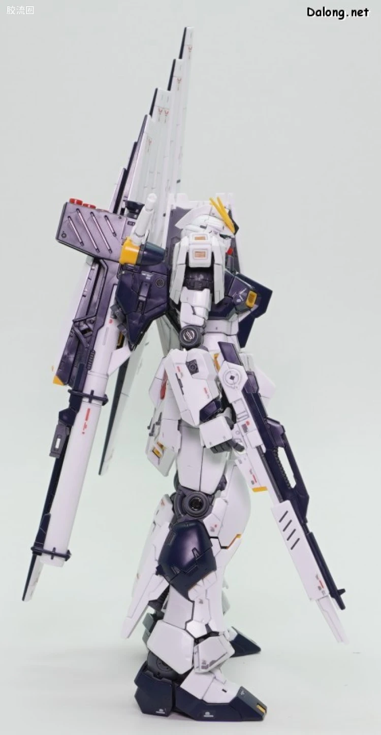 RG 普通版 32 RX-93 ν高达（牛高达） - 图片