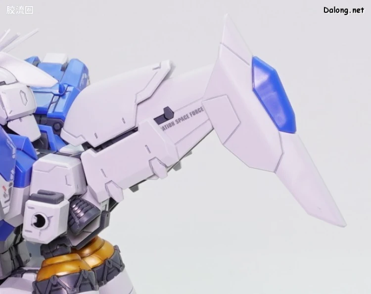 RG 普通版 36 RX-93-ν2 Hi-ν高达（海牛高达） - 图片