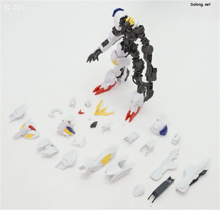 高达铁血的奥尔芬斯 HG 1/144 普通版 33 高达巴巴托斯 天狼座帝王形态 - 图片