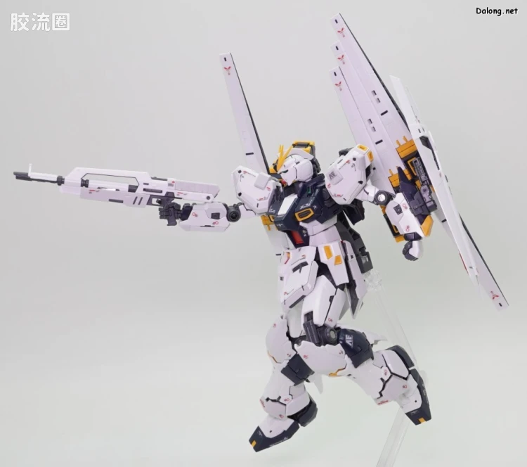RG 其他限定版 RX-93 ν高达(双翼状浮游炮装备型) - 图片