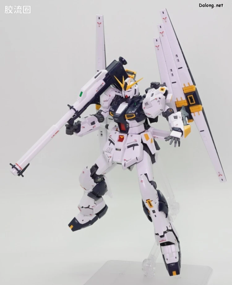 RG 其他限定版 RX-93 ν高达(双翼状浮游炮装备型) - 图片