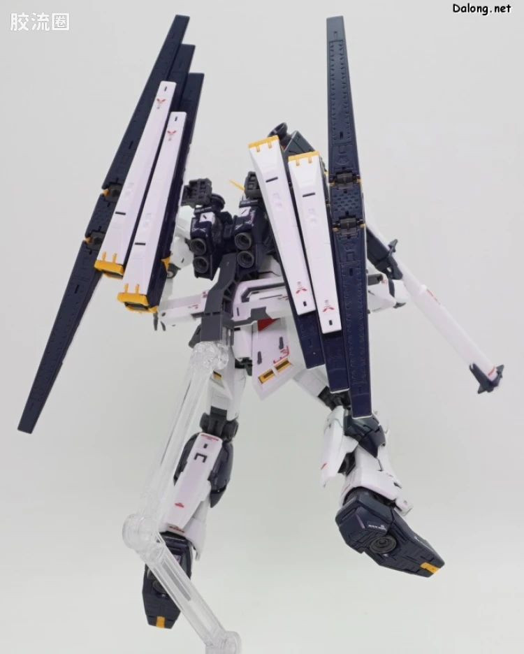 RG 其他限定版 RX-93 ν高达(双翼状浮游炮装备型) - 图片
