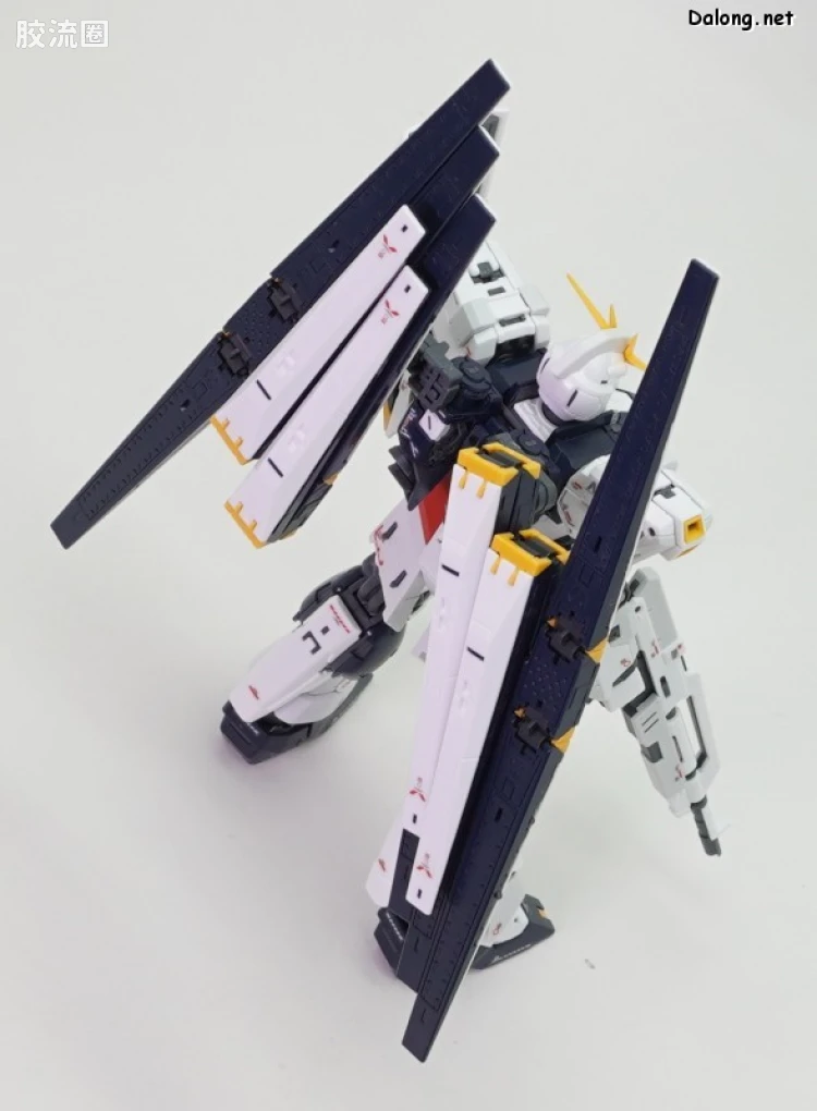RG 其他限定版 RX-93 ν高达(双翼状浮游炮装备型) - 图片