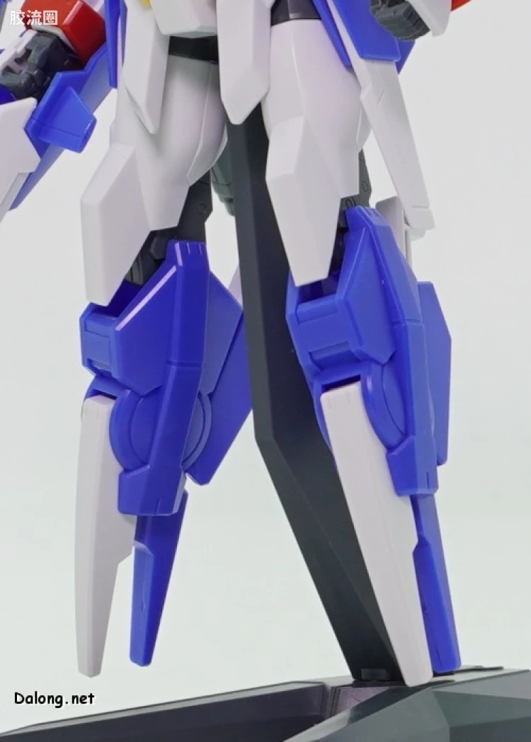 高达AGE HG 网络限定版 高达AGE-1 剃刀&高达AGE-2 阿尔忒弥斯套装 - 图片