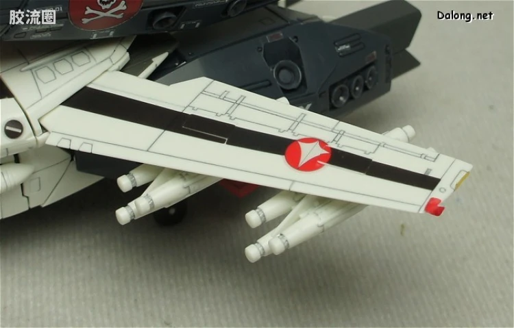 万代超时空要塞系列拼装模型 1比72 VF-1 Valkyrie用 Strike Part Set - 图片