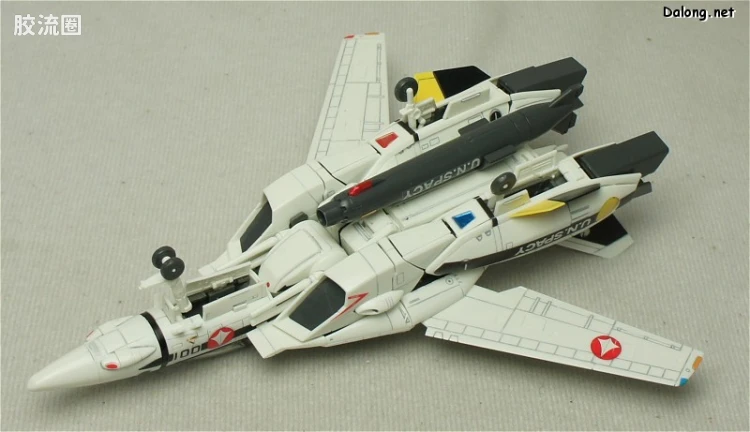 万代超时空要塞系列拼装模型 1比72 VF-1S Valkyrie 福克机 - 图片