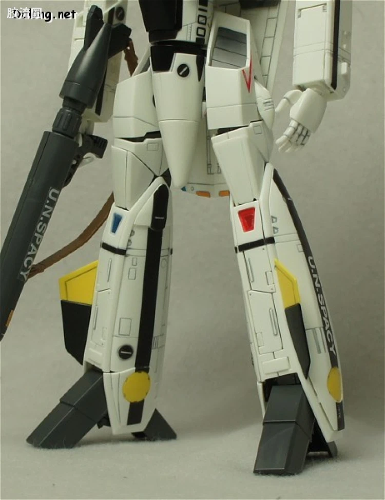 万代超时空要塞系列拼装模型 1比72 VF-1S Valkyrie 福克机 - 图片
